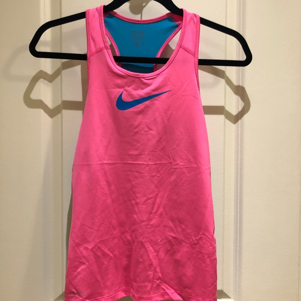 💜3/$25 Nike Pro Top Pink and Blue